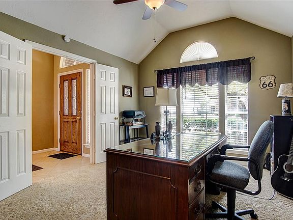 5th image of 2530 Lake Dale Ln