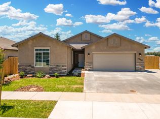 5528 Muir Peak Rd, Redding, CA 96002