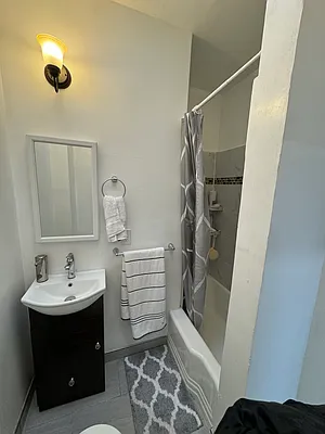 Rented by Bouklis Group | media 5