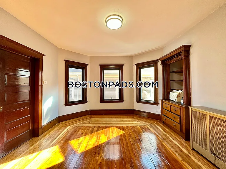 51 Bay State Ave #2 — Photo 7