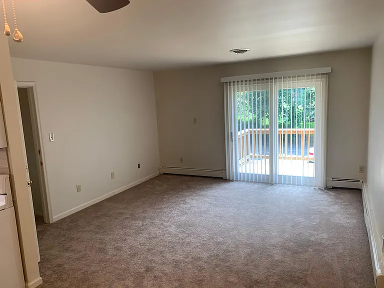 1225 Penn St — Photo 6