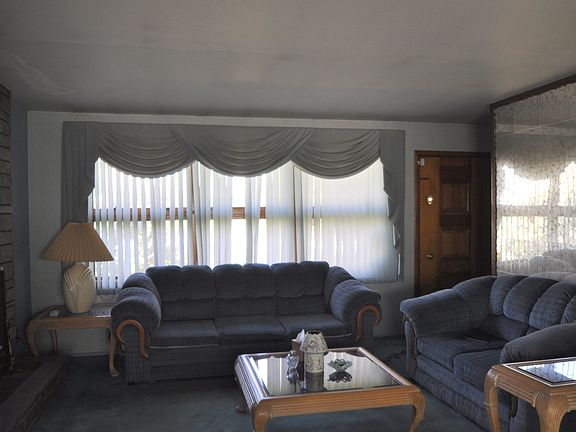 3rd image of 105 Konner Ave