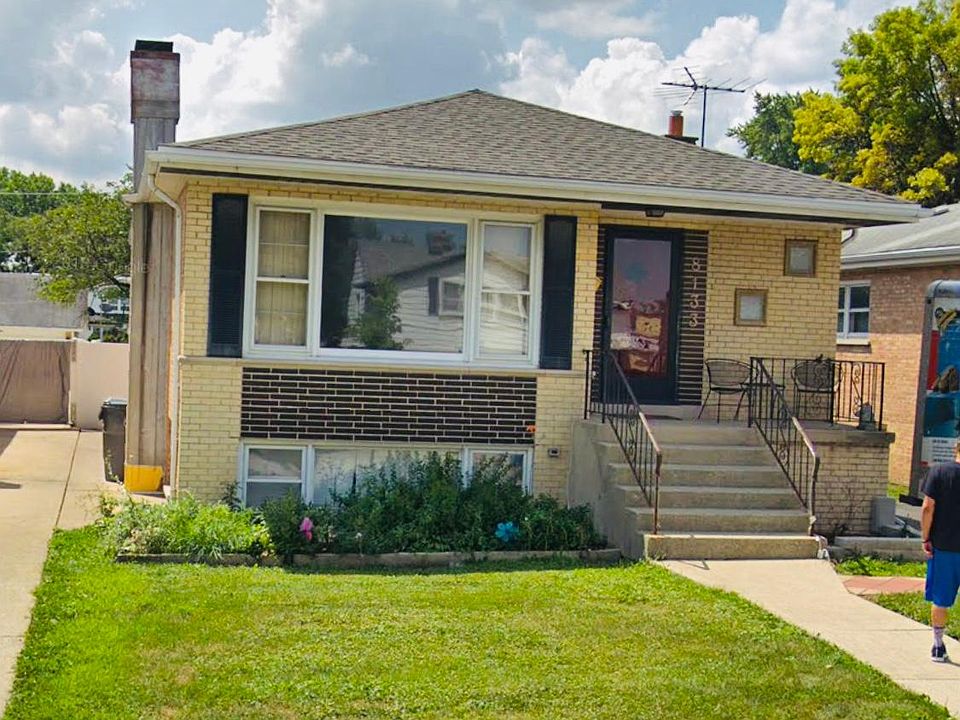 2nd image of 8133 45th Pl
