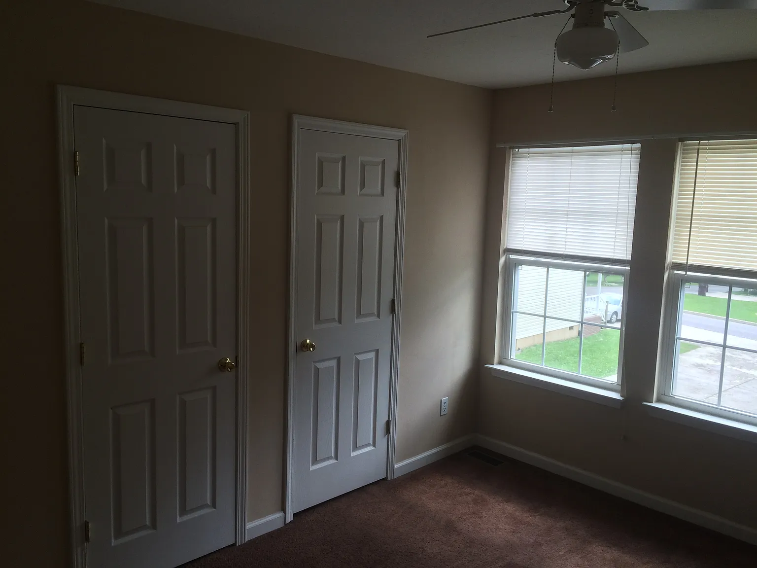 303 Noble St — Photo 2