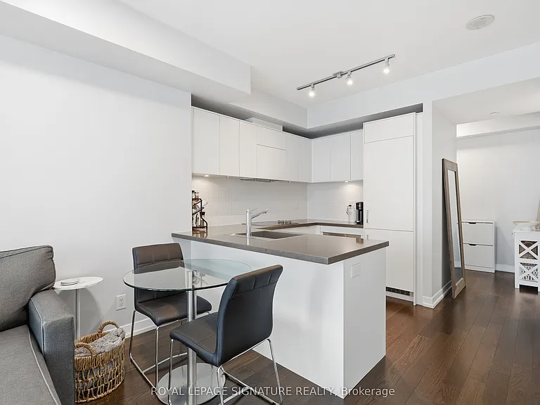 21 Widmer St #3801 — Photo 8