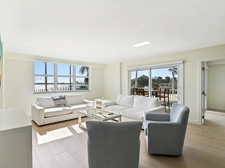2600 N Flagler Dr #210 — Photo 10