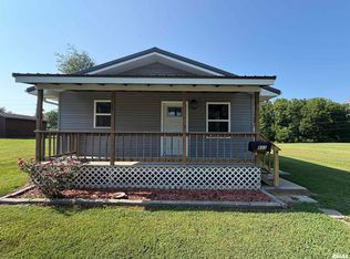 803 E Oak St, Macomb, IL 61455