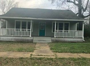 906 Holden Ave, Newport, AR 72112