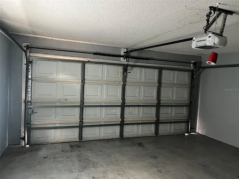 3101 Village Ln — Photo 27