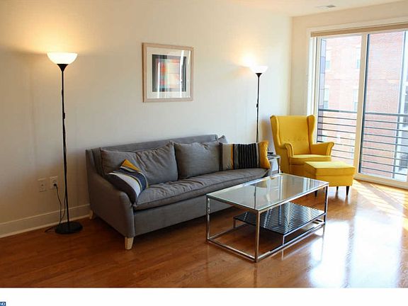 4th image of 600 S 24th St Unit 307