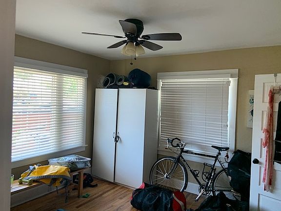 4th image of 311 E Ave