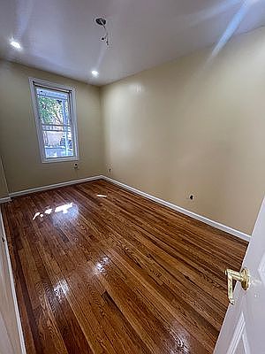 4th image of 2972 Lawton Ave Floor 1