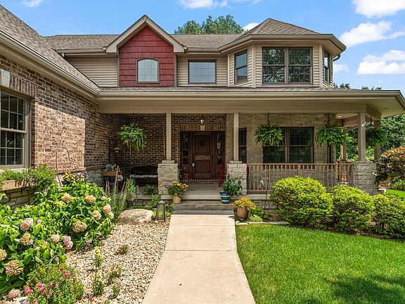 2nd image of 7243 Fawn Valley Dr