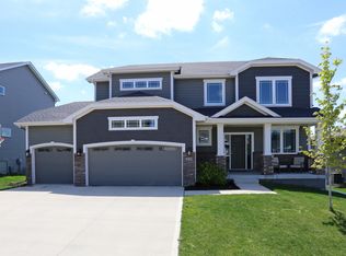 230 Dunham Dr, Waukee, IA 50263