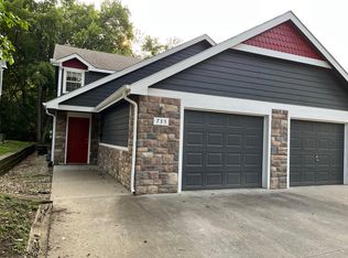 735 Michigan St, Lawrence, KS 66044