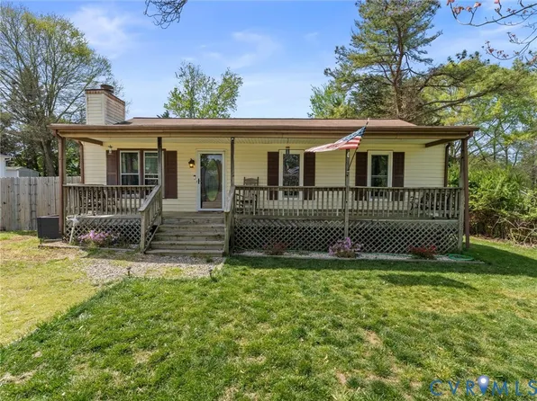 5012 Alberta Rd, Chesterfield, VA 23832