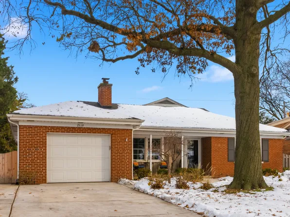 1319 Tyrell Ave, Park Ridge, IL 60068