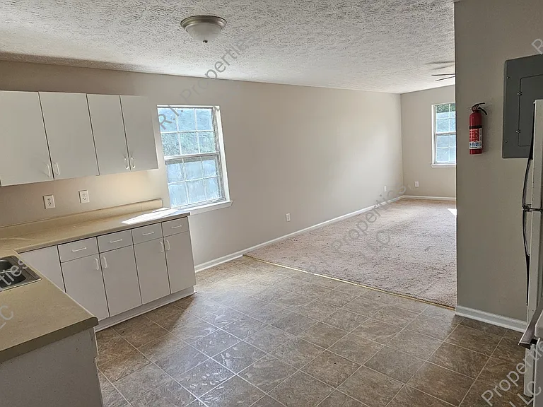 565 Highland Dr #3 — Photo 10