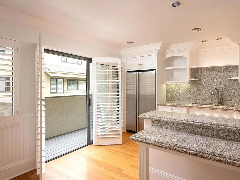 3294 Caminito Eastbluff — Photo 14