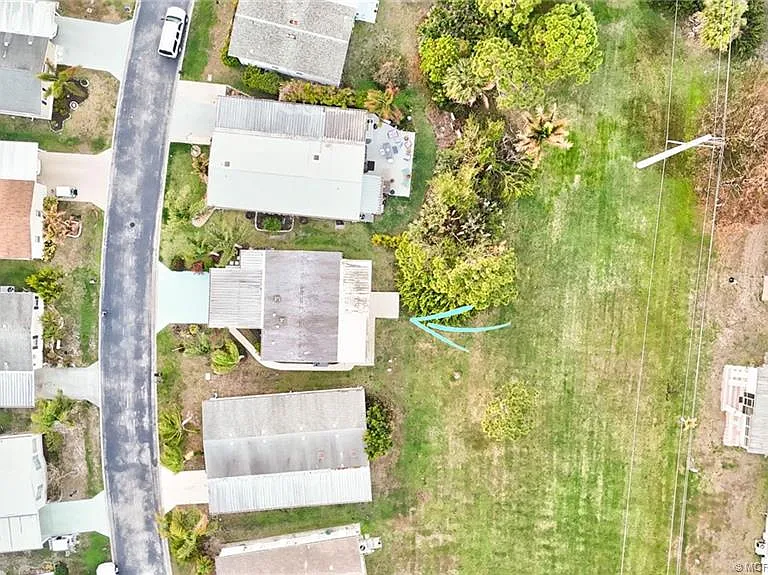 7073 SE Birchwood Ln — Photo 35