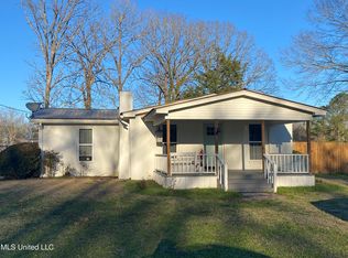 600 Smith St #142, Morton, MS 39117
