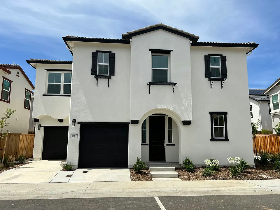 3512 Jeffrey Pine Ln
