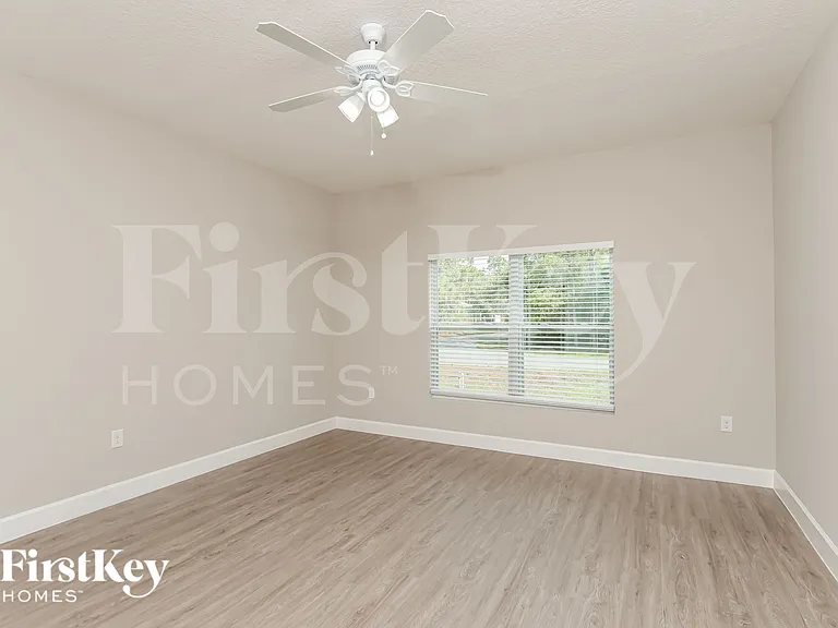 717 Lavender St SE — Photo 12