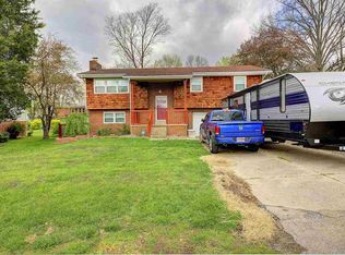 23 White Rock Dr, Hurricane, WV 25526