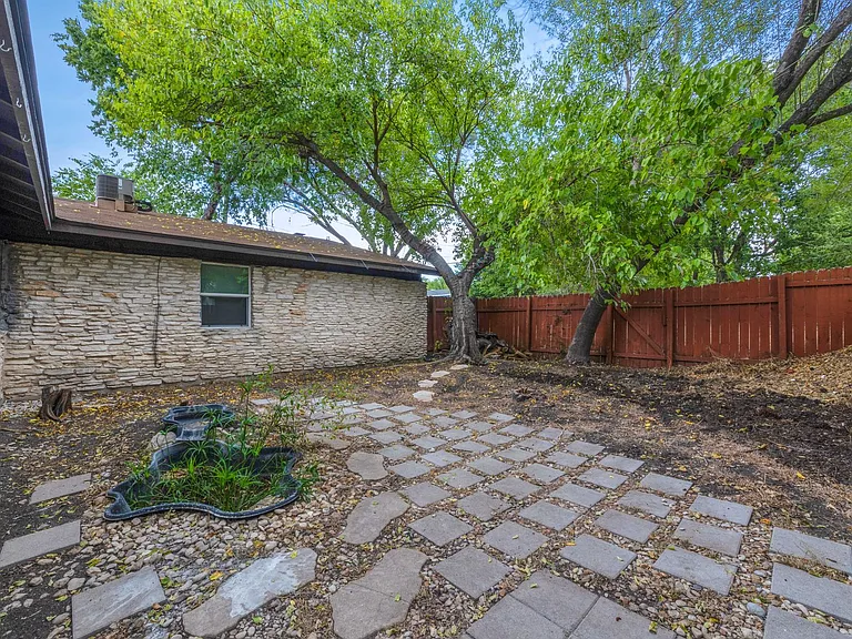2517 Glen Springs Way #A — Photo 17
