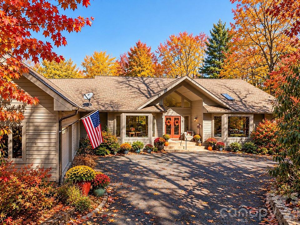 1st image of 155 Poplar Loop Dr