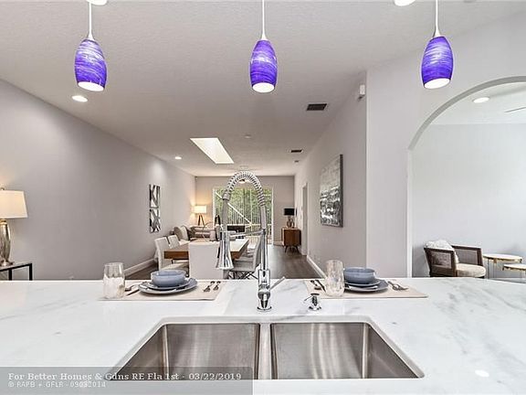 4th image of 10824 Royal Caribbean Cir