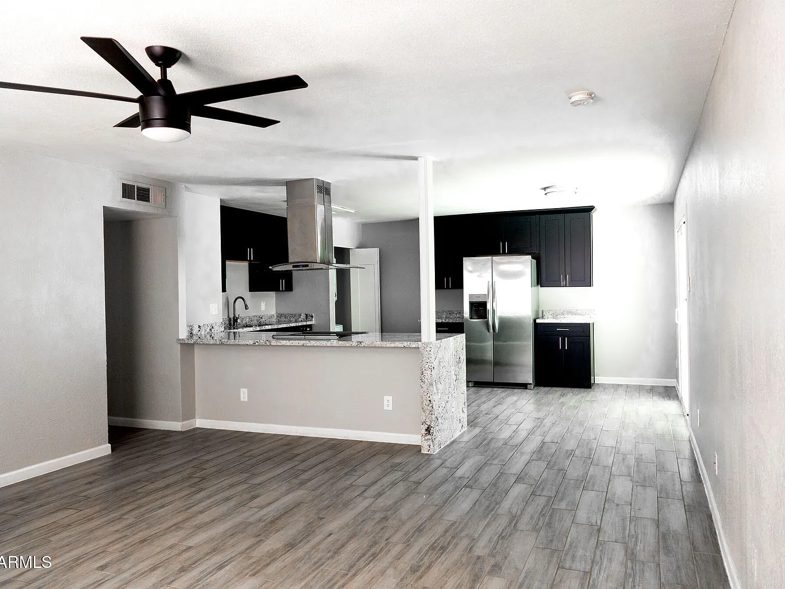 3 bed, 2.0 bath, 1128 sqft, $1,975 — Photo 3