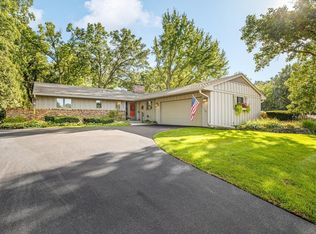 3233 Alta Vista Rd, Rockford, IL 61107