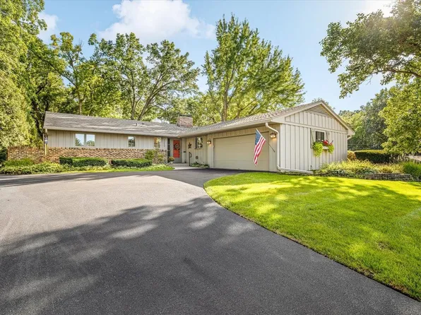 3233 Alta Vista Rd, Rockford, IL 61107