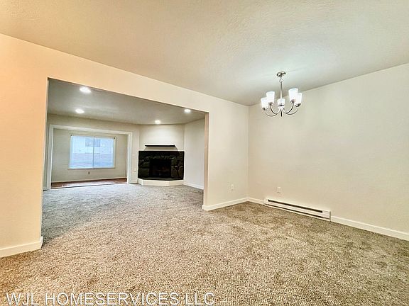 3rd image of 705 136th Pl NE APT A2