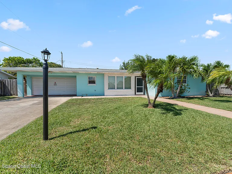 116 Royal Palm Ave — Photo 2