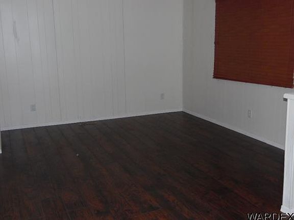 5th image of 885 Church St
