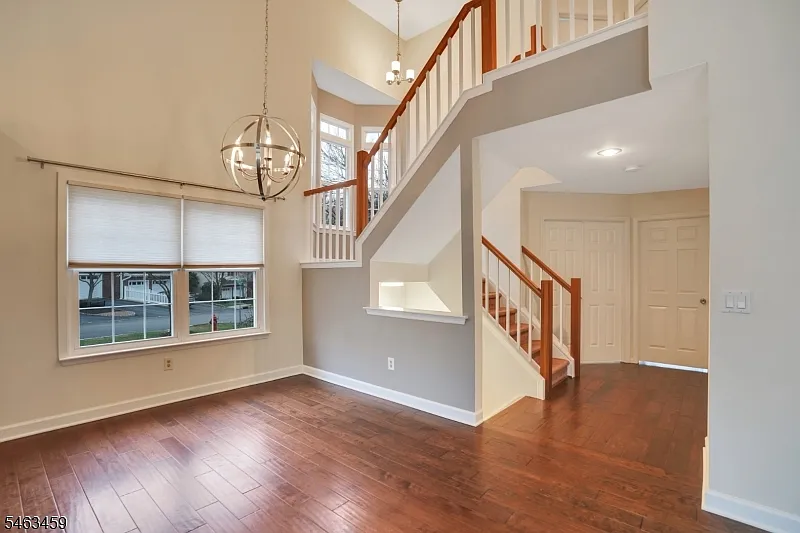 3 bed, 2.5 bath, $3,700 — Photo 3