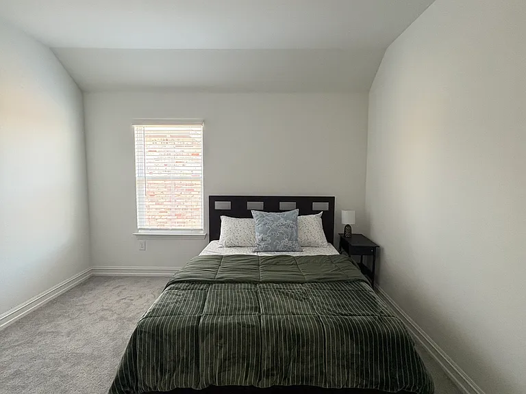 3624 Cadogan St — Photo 11