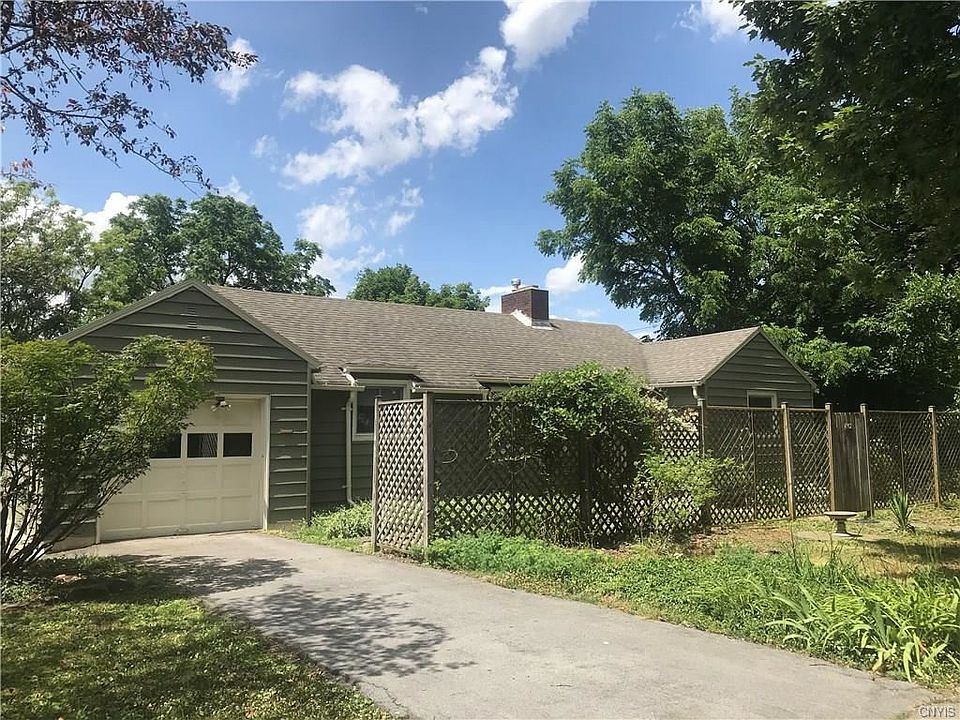 1st image of 802 Crawford Ave