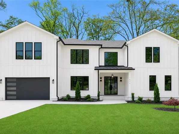 1696 Dunwoody Pl, Atlanta, GA 30324