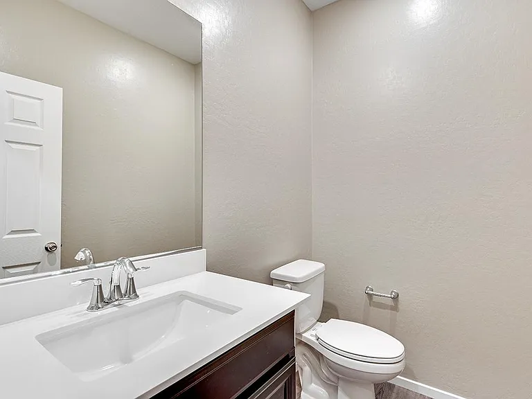 6238 Mavora Lakes St — Photo 17