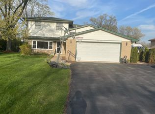 5N321 Andrene Ln, Itasca, IL 60143