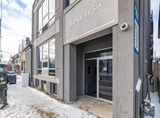 686 Bathurst St #202, Toronto, ON M5S 2R3