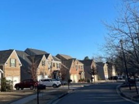 Exterior Neighborhood (street photo)