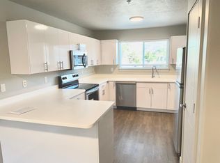 67 W 600 S UNIT B205, Springville, UT 84663