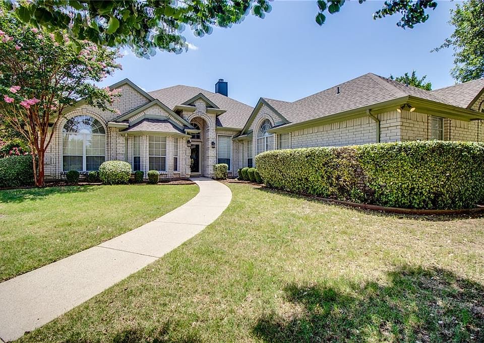 1st image of 715 Big Oak Ct