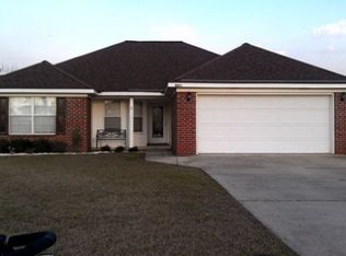 3201 Bloomington Dr, Mobile, AL 36695