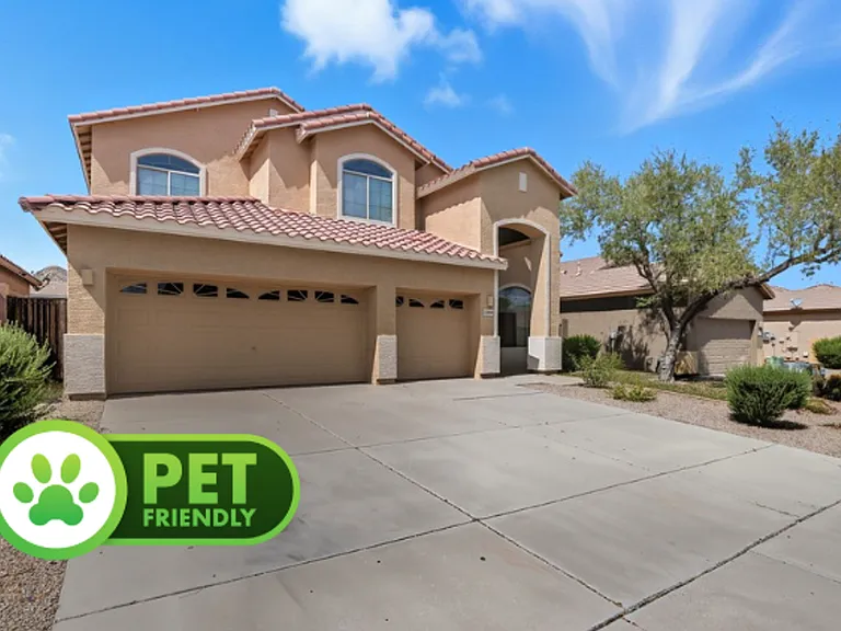 33958 N Barbara Dr — Photo 1