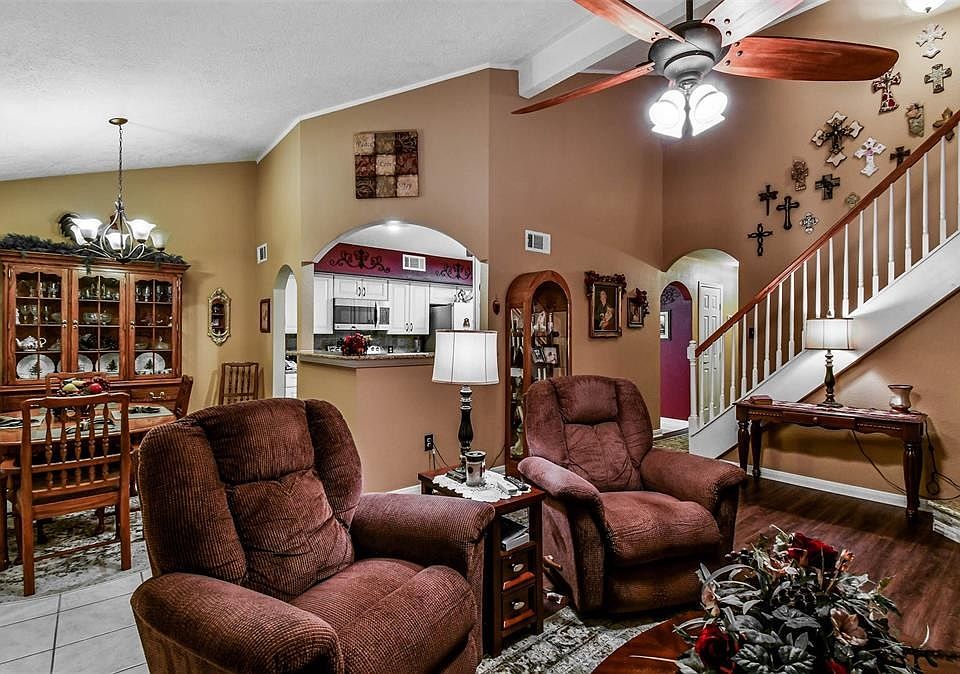 1st image of 50 Hideaway Dr